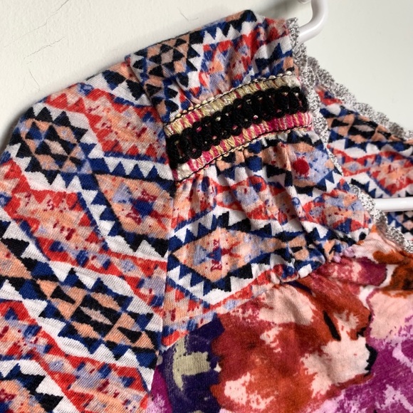 Anthropologie Akemi + Kin Ayana Peasant Floral Top - Picture 4 of 12